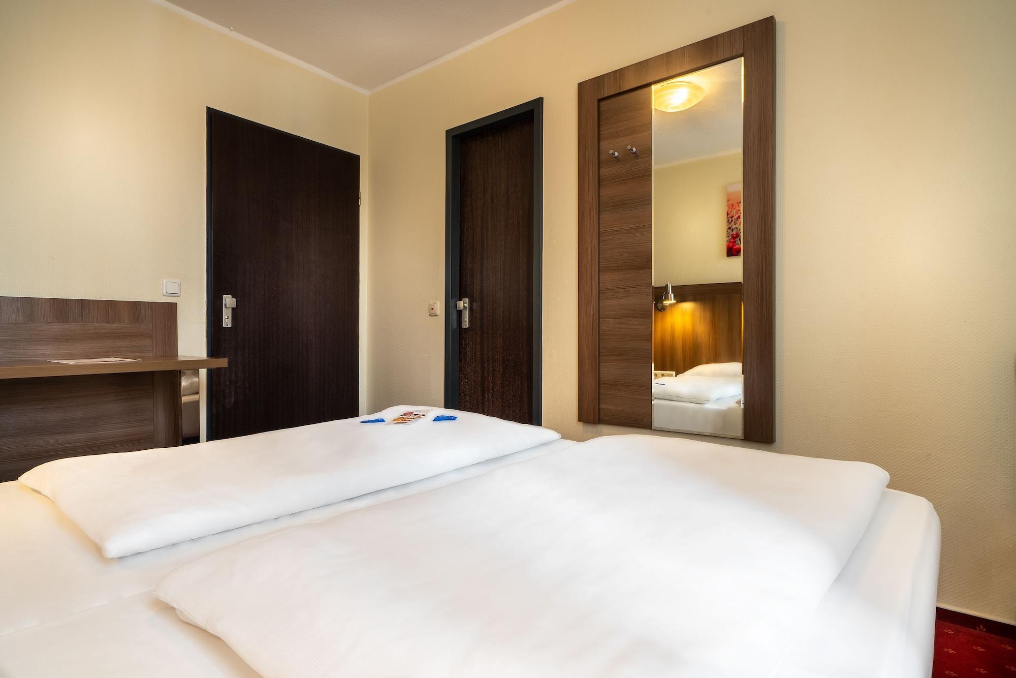 Hotel Leonet Cologne Luaran gambar