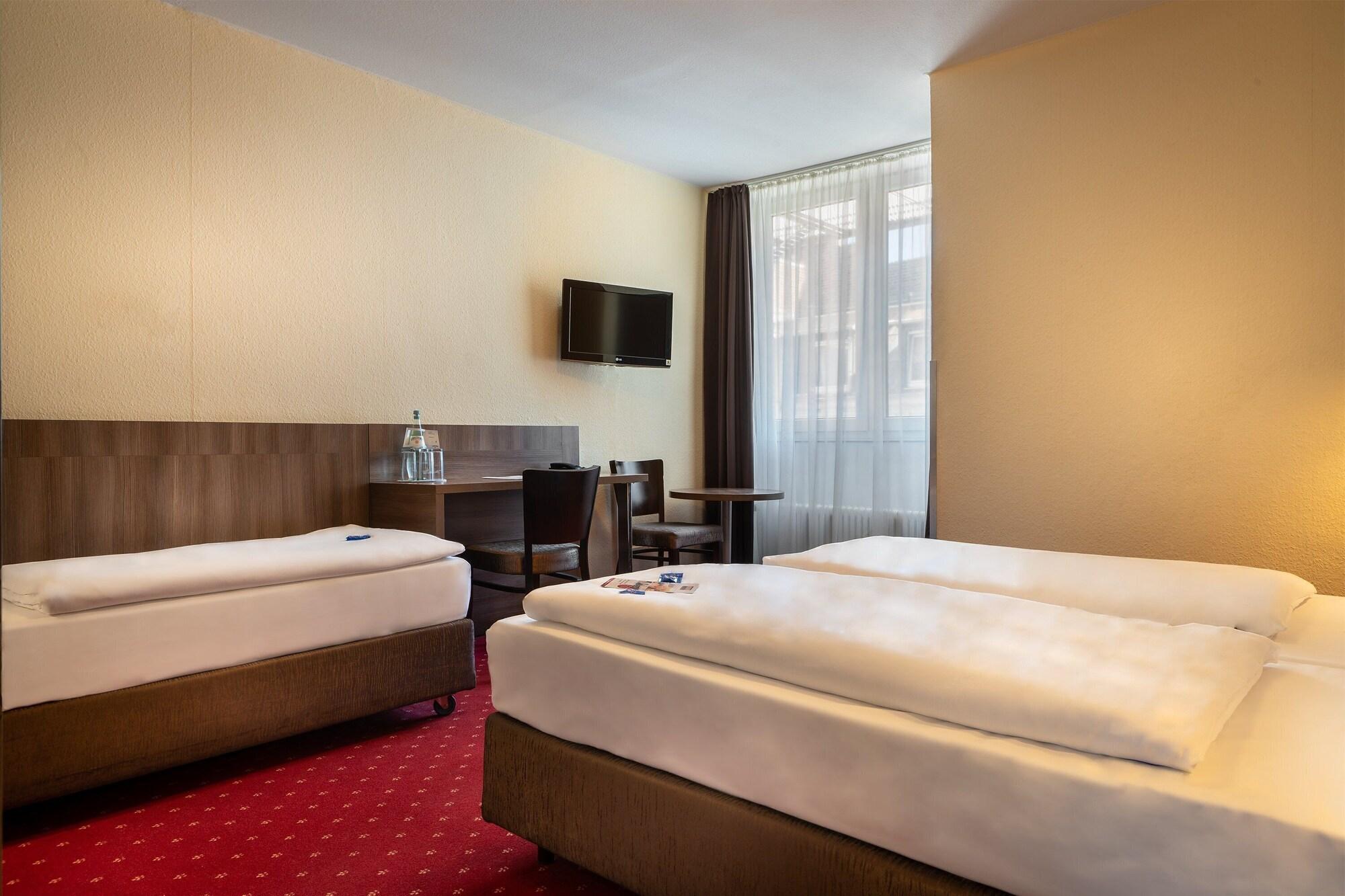 Hotel Leonet Cologne Luaran gambar