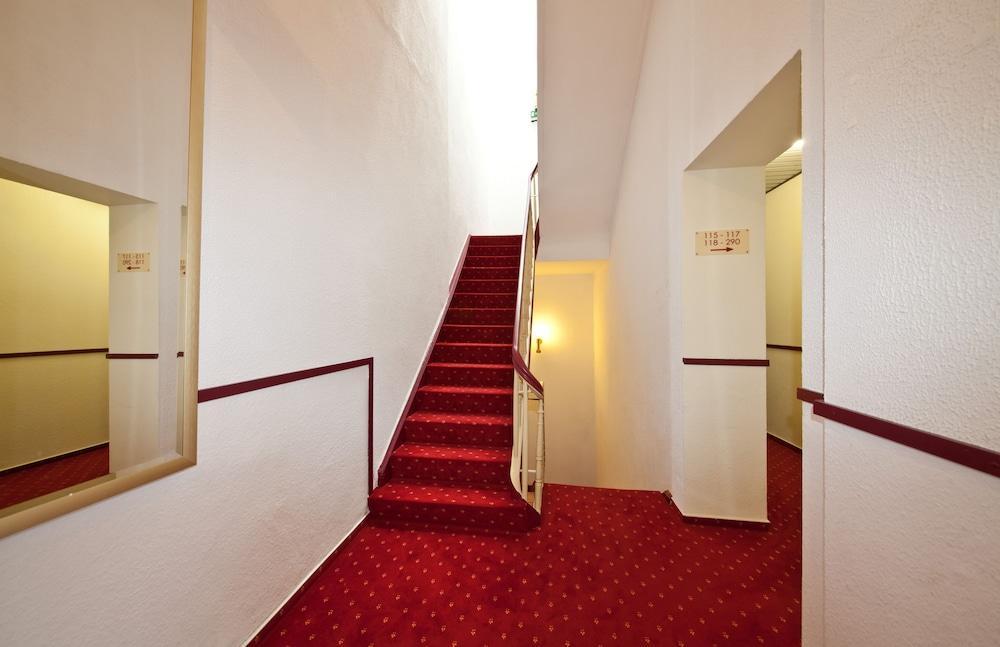 Hotel Leonet Cologne Luaran gambar